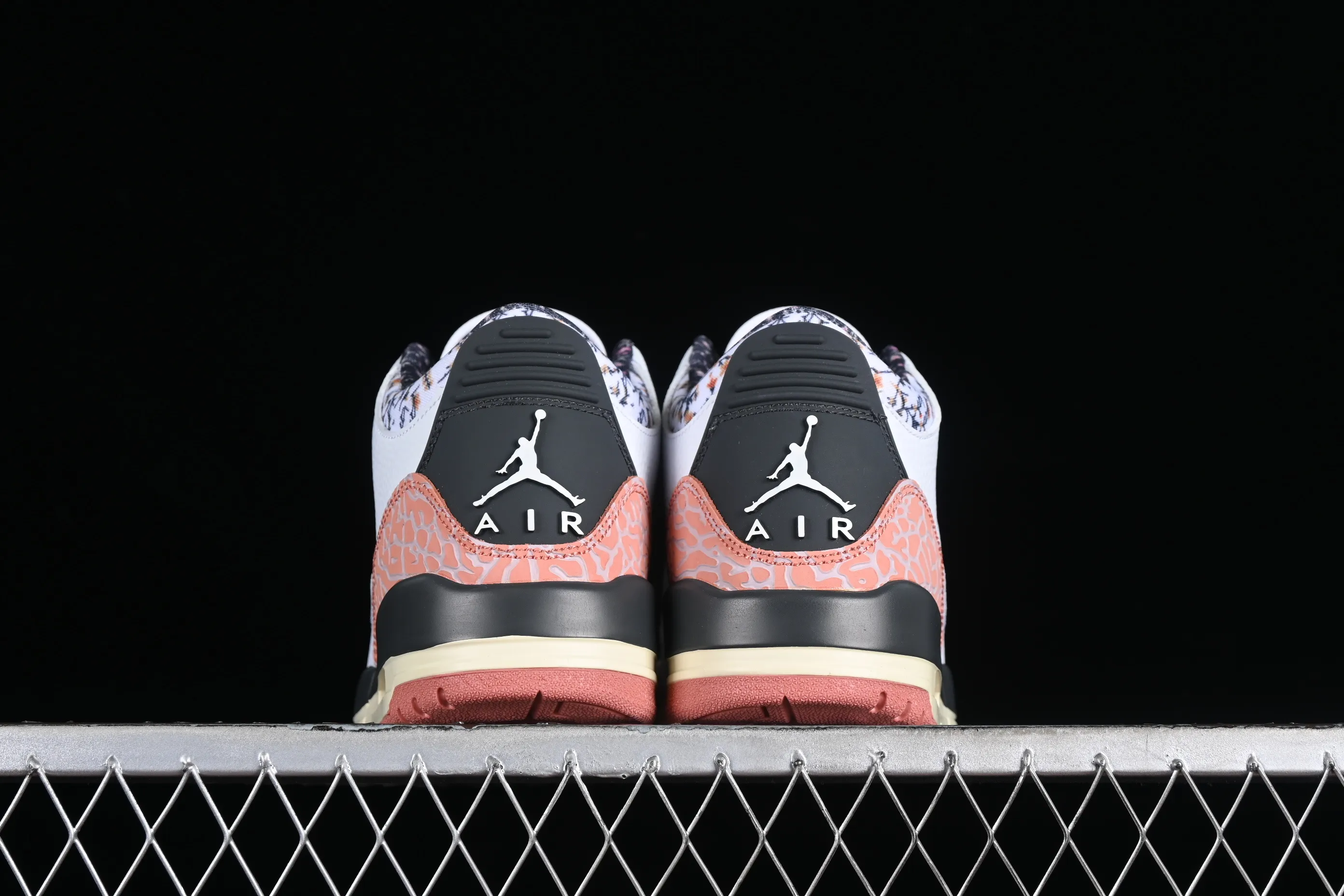 All categories Air Jordan Jordan series basketball shoes Air Jordan 3 cost-effective version Air Jordan 3 GS "Red Stardust" AJ3 Joe 3 new white pink flower 441140-100